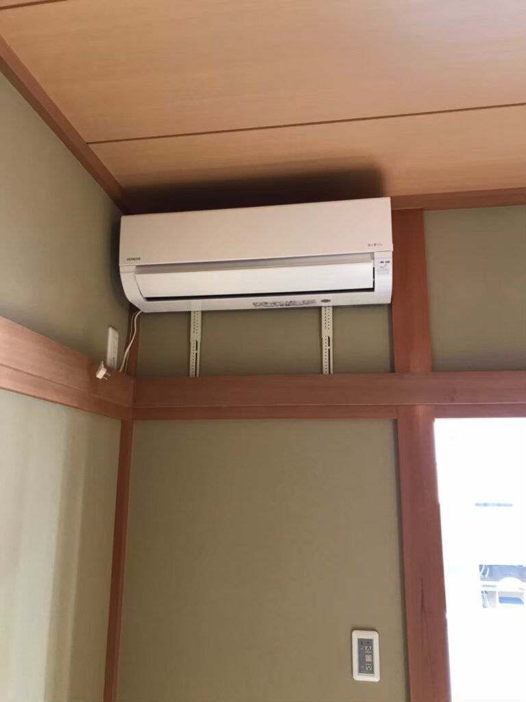 千葉の家庭用エアコンの取付け取り外しは弊社千葉・東京エアコン取付けセンターにお任せください。9月26日は取付けの施工実績です。