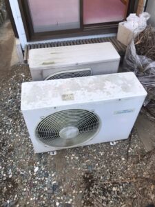 千葉の家庭用エアコンの取付け取り外しは弊社千葉・東京エアコン取付けセンターにお任せください。9月28日は取外しの施工実績です。