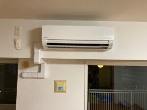 千葉の家庭用エアコンの取付け取り外しは弊社千葉・東京エアコン取付けセンターにお任せください。7月1日は取付けの施工実績です。